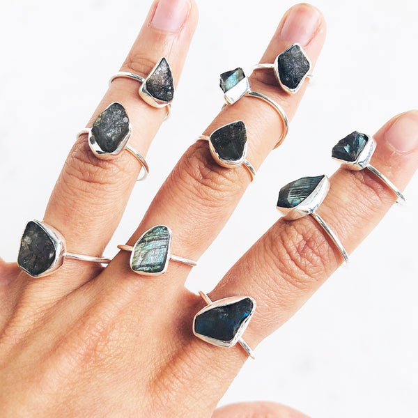 Raw Labradorite Gemstone Ring in 925 Sterling Silver - Crystal Of A Kind