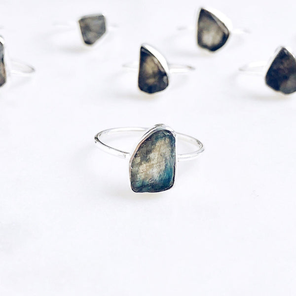 Raw Labradorite Gemstone Ring in 925 Sterling Silver - Crystal Of A Kind