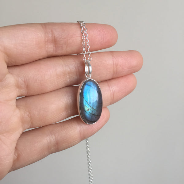 Labradorite Necklace in 925 Sterling Silver - Crystal Of A Kind