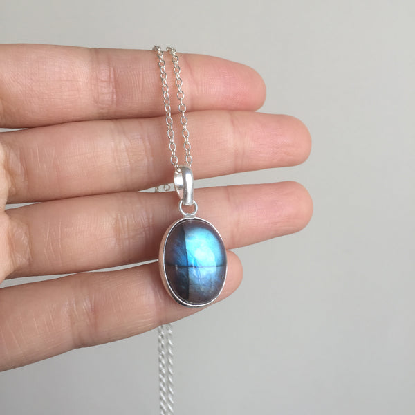 Labradorite Necklace in 925 Sterling Silver - Crystal Of A Kind