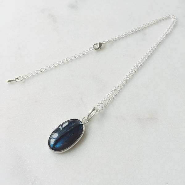 Labradorite Necklace in 925 Sterling Silver - Crystal Of A Kind