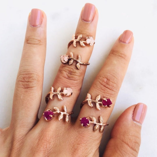 Raw Rose Quartz Twisted Leaves Ring in Rose Gold - Crystal Of A Kind