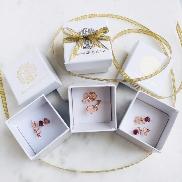 Raw Sapphire Twisted Leaves Ring in Rose Gold - Crystal Of A Kind