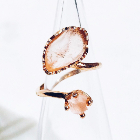 Raw Rose Quartz Twisted Ring in Rose Gold Crystal Of A Kind