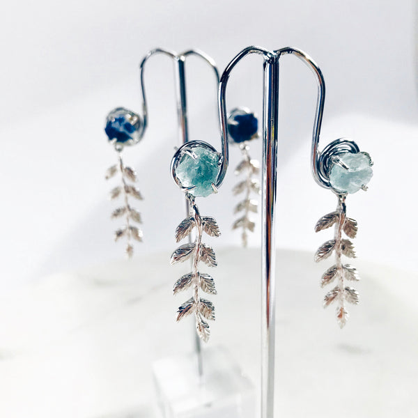 Raw Aquamarine Leaves Earrings in Silver - Crystal Of A Kind