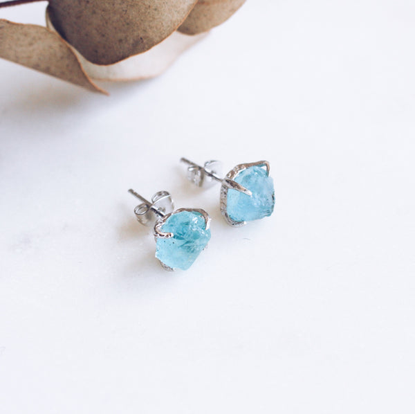 Raw Aquamarine Stud Earrings in Silver - Crystal Of A Kind