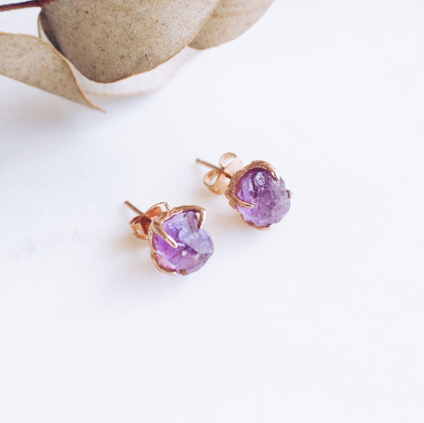 Raw Amethyst Stud Earrings in Rose Gold - Crystal Of A Kind