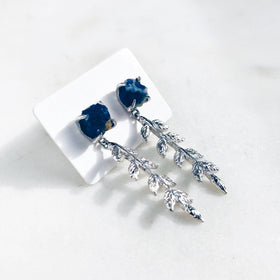 Raw Sapphire Leaves Earrings in Silver - Crystal Of A Kind
