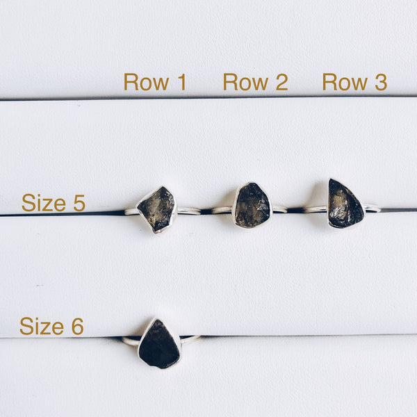 Raw Labradorite Gemstone Ring in 925 Sterling Silver - Crystal Of A Kind