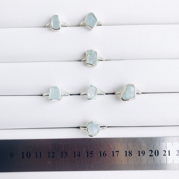 Fine Raw Aquamarine Gemstone Ring in 925 Sterling Silver