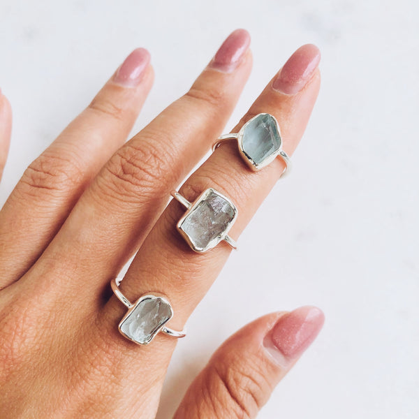 Fine Raw Aquamarine Gemstone Ring in 925 Sterling Silver