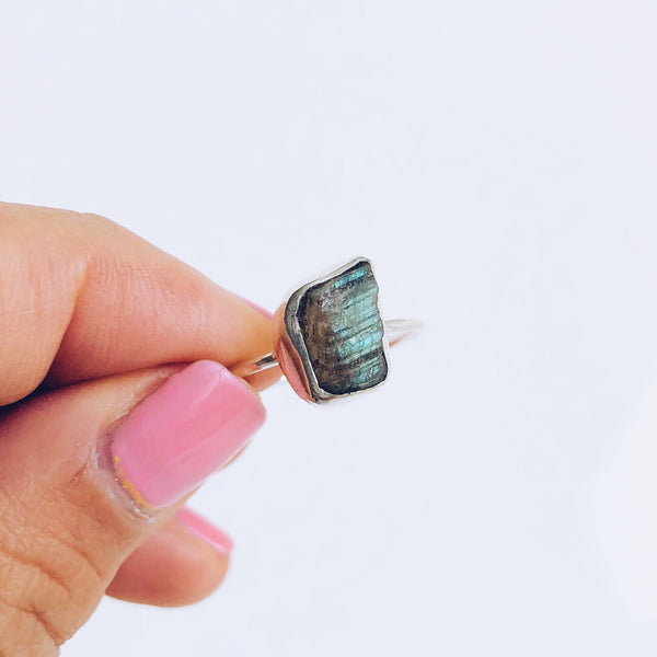 Raw Labradorite Gemstone Ring in 925 Sterling Silver - Crystal Of A Kind