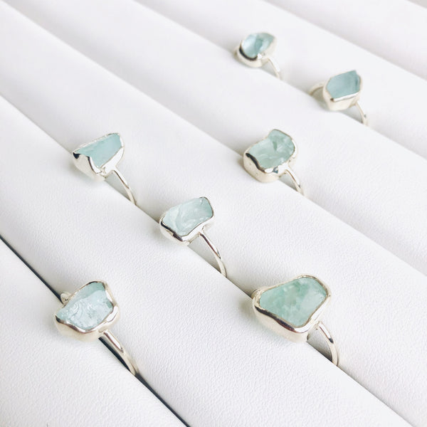 Fine Raw Aquamarine Gemstone Ring in 925 Sterling Silver