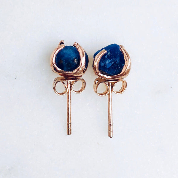 Raw Sapphire Stud Earrings in Rose Gold - Crystal Of A Kind