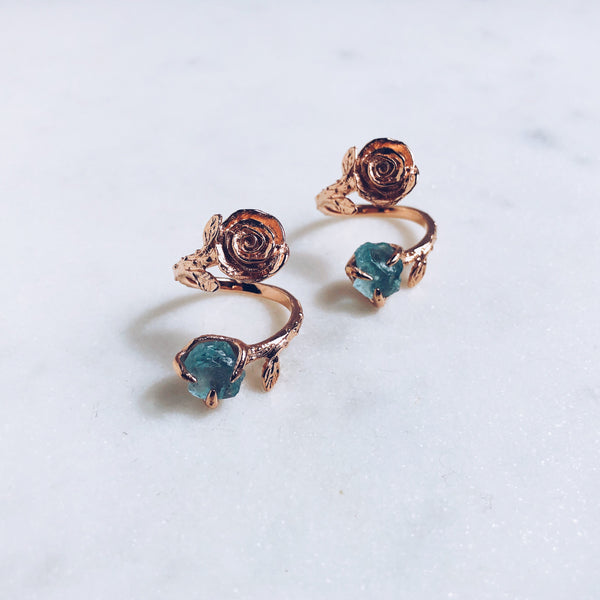 Raw Aquamarine Twisted Rose Ring in Rose Gold - Crystal Of A Kind