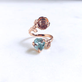 Raw Aquamarine Twisted Rose Ring in Rose Gold - Crystal Of A Kind