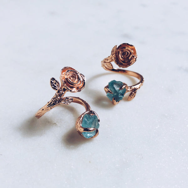 Raw Aquamarine Twisted Rose Ring in Rose Gold - Crystal Of A Kind